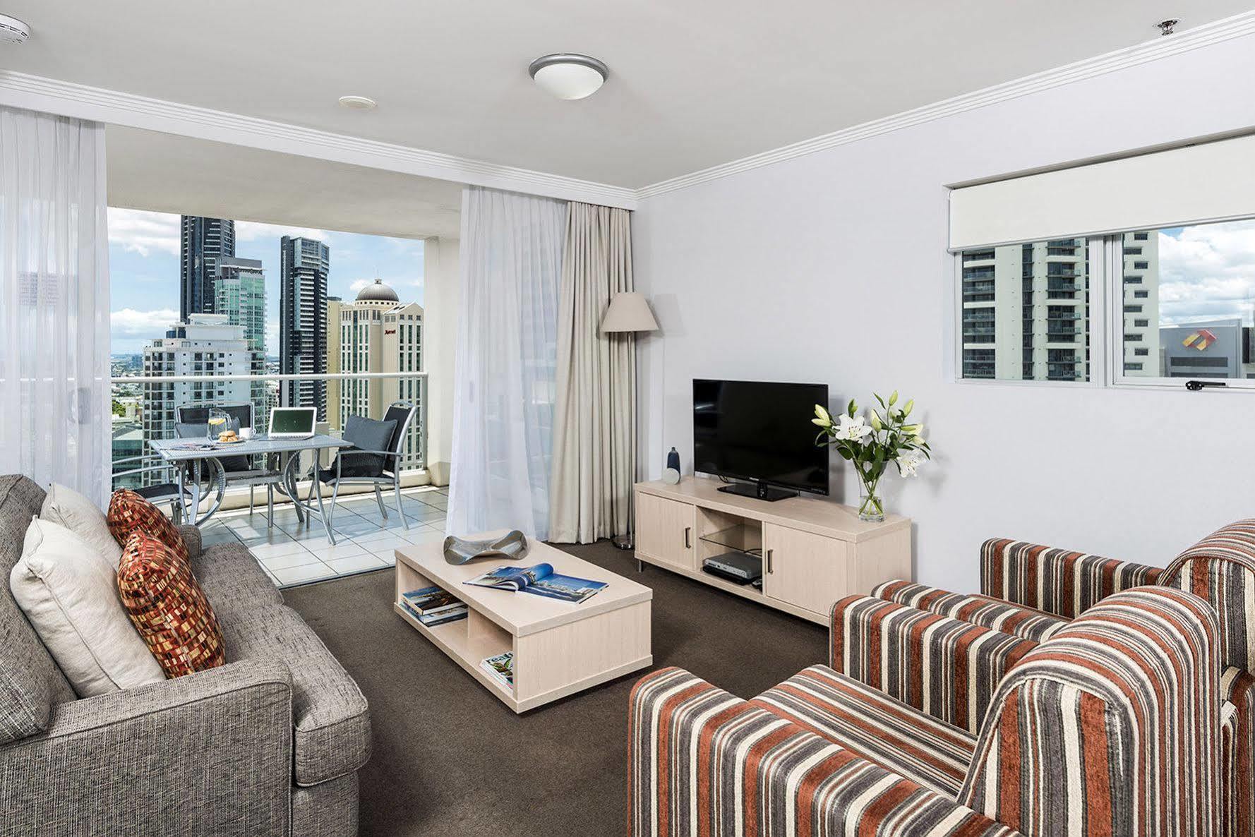 Oaks Brisbane Woolloongabba Suites المظهر الخارجي الصورة